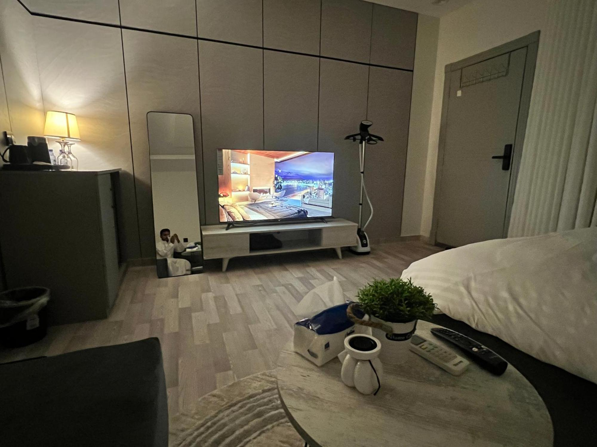 Apartment استوديو مودرن بدحْول ذاتي قريبه من البوليفارد *